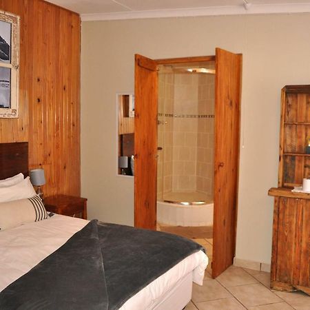 Obelix Guesthouse Lüderitz Esterno foto